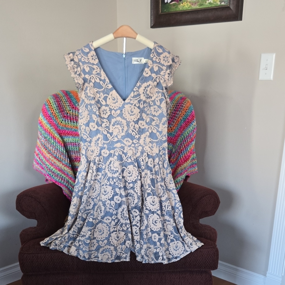 Eliza J Lace Dress in Blue and Cream 12P